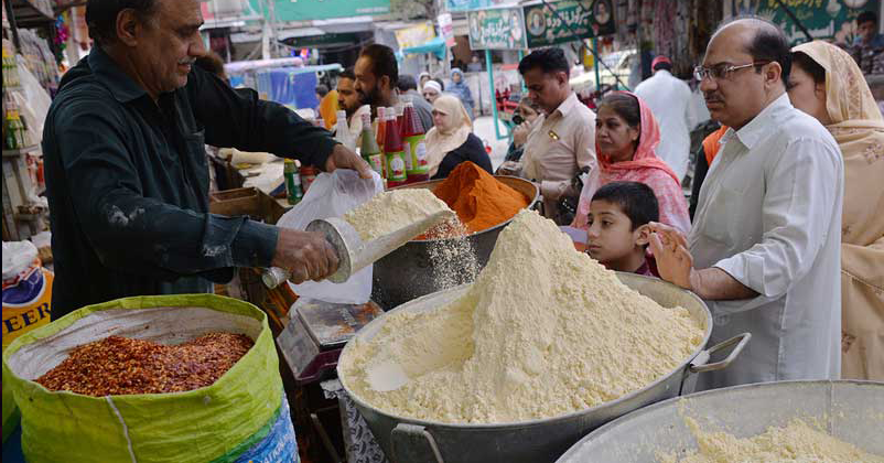 Amidst Increasing Inflation, One Kg Flour Price In Pakistan Touches An 