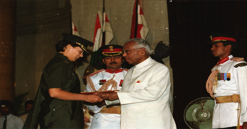 Major Vivek Gupta Mahaveer Chakra Awardee Wife