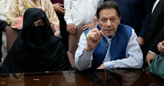 Former Pakistani PM Imran Khan and Wife Convicted: 14 and 7 Years Behind Bars in Corruption Case